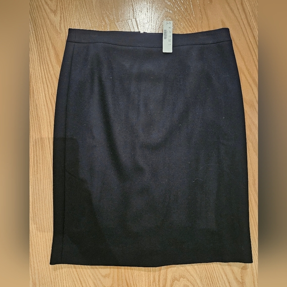NWT JCREW No 2 wool pencil skirt size 10 black - Picture 1 of 4